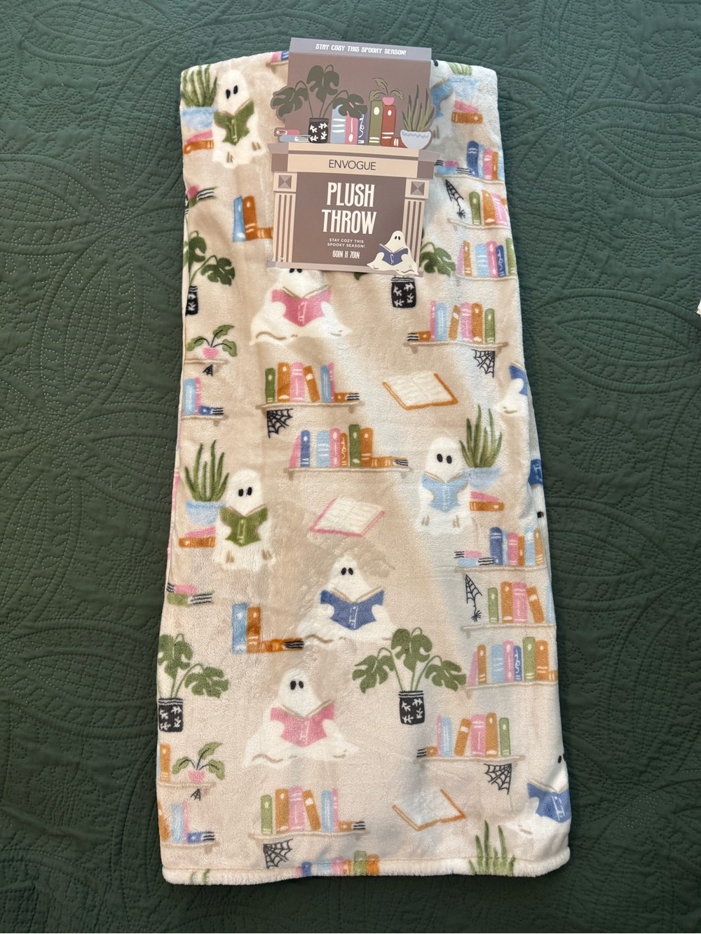 Envogue Ghost Reading Book Throw Blanket Plant Halloween 60x70